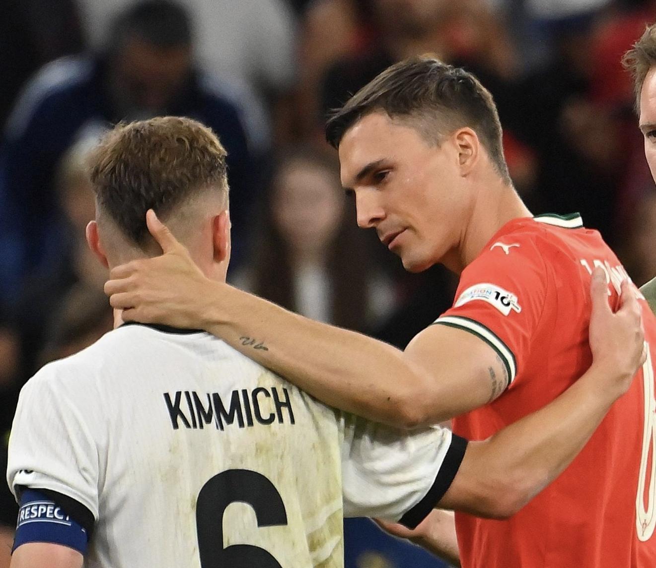 九游娱乐入口官网关于葡萄牙体育发布备战花絮，今夜造点机会，社区盾任务艰巨，资深球员宣示担当的信息