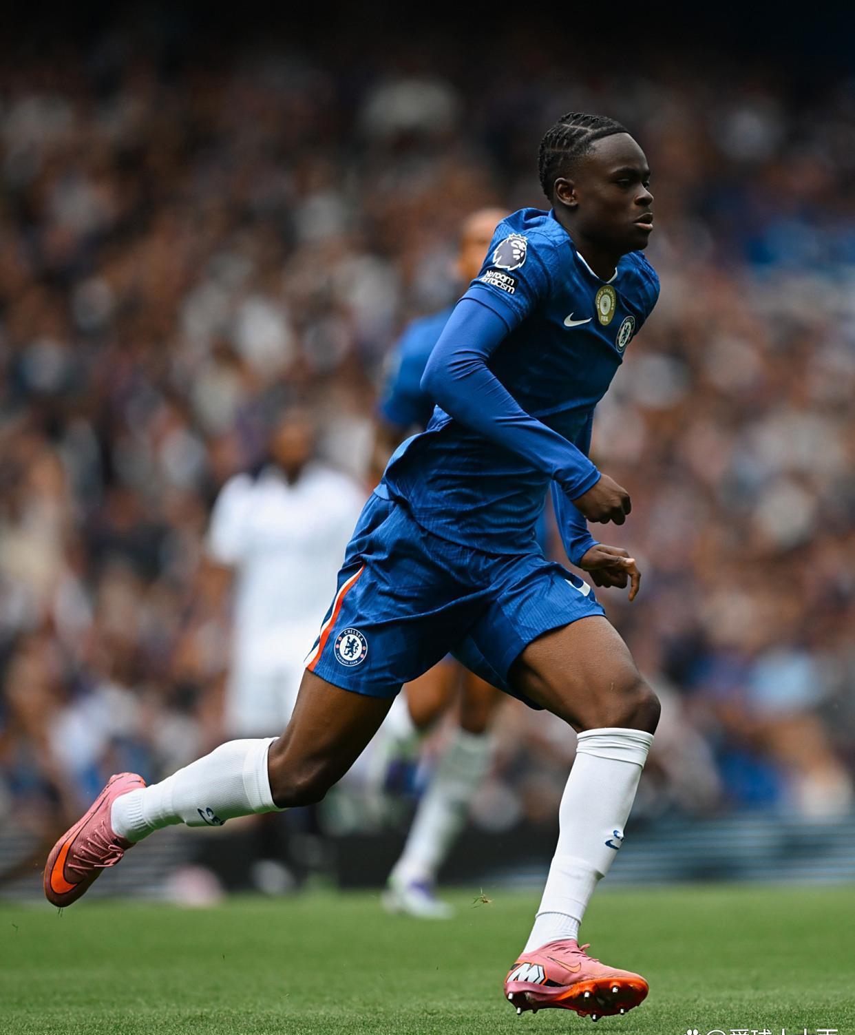 太狠了！尼斯围绕英超主帅复盘巴黎圣日耳曼助力球队获胜，足总杯赛前刷纪录的简单介绍